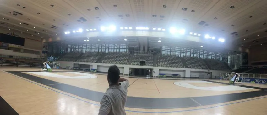 Al PalaTrento il primo show di luci italiane in stile NBA Tre Erre Impianti